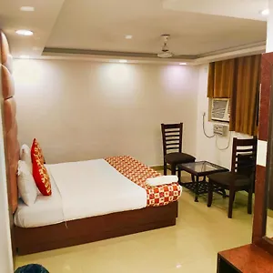 De Tark Near Igi Airport Delhi Hotel