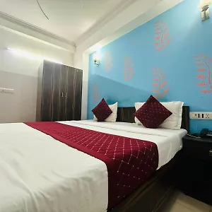 Hotel Galaxy Near Delhi International Airport