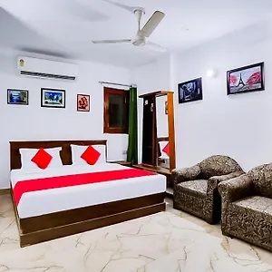 Hotel Hauz Khas - Near