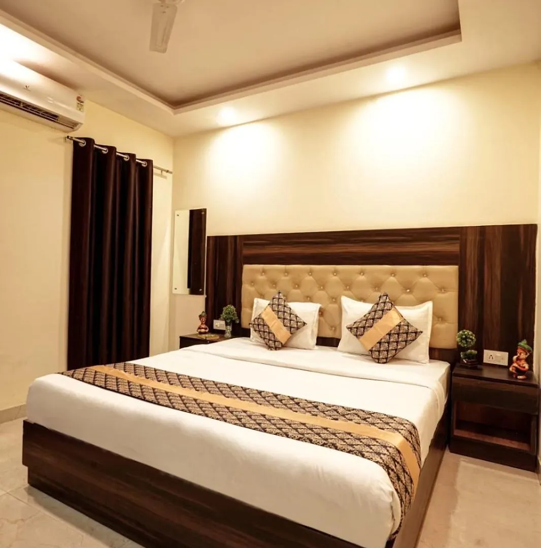 Hotel Premium Near Igi Airport Delhi