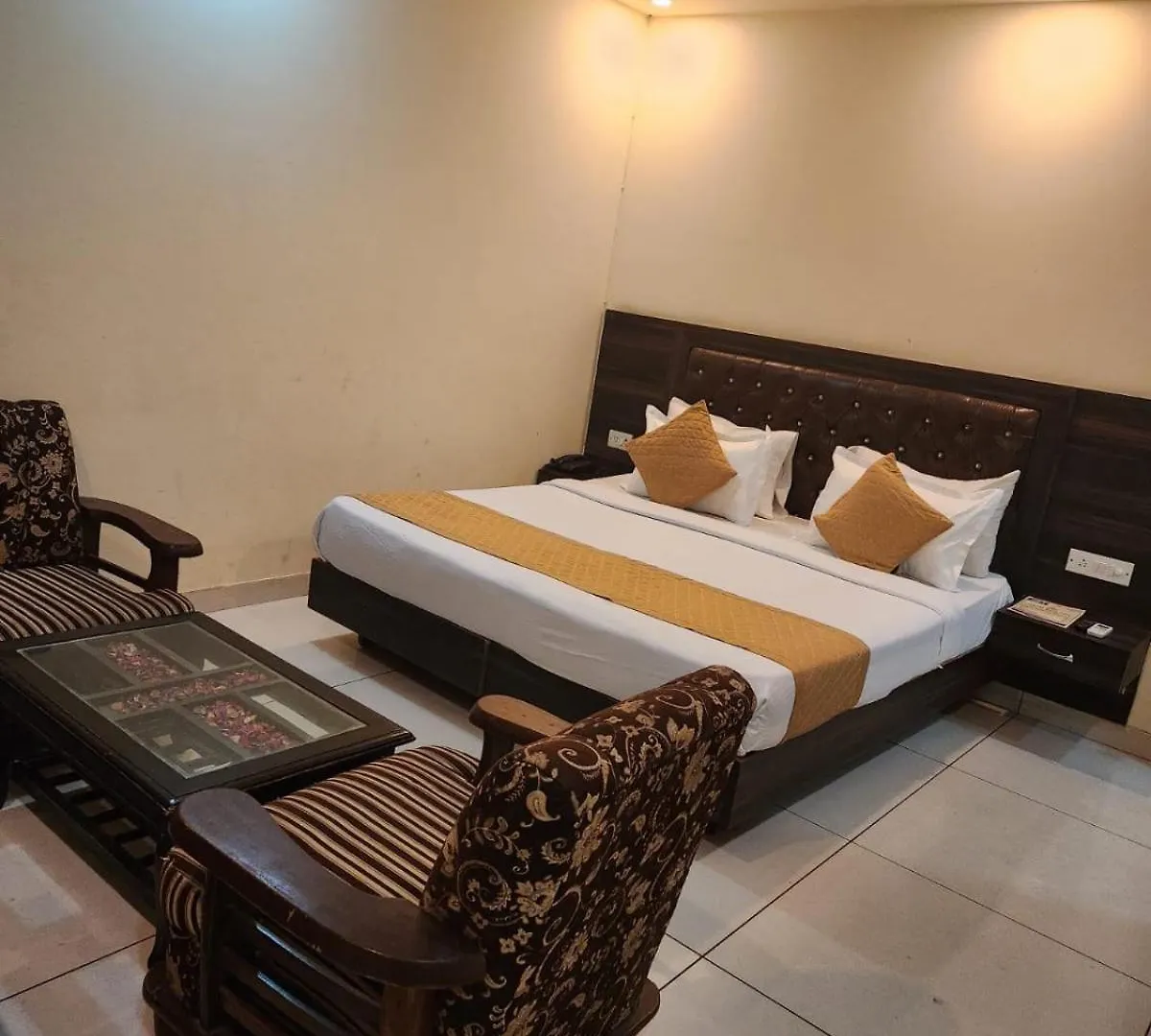 Hotel Premium Near Igi Airport Delhi