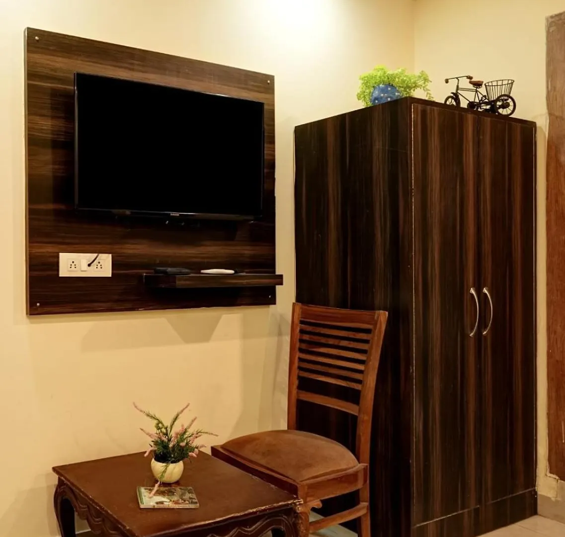 Hotel Premium Near Igi Airport Delhi