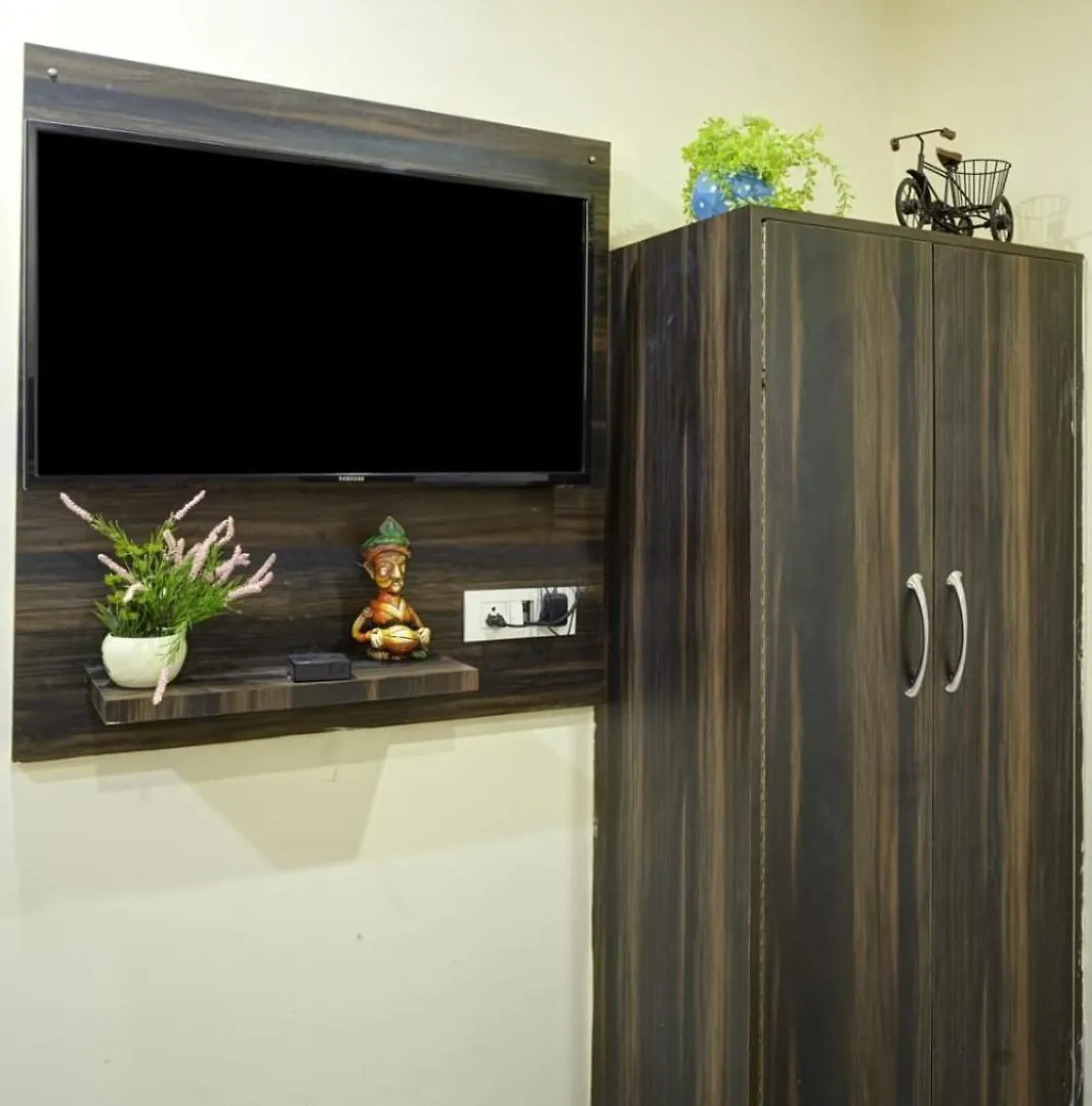 Hotel Premium Near Igi Airport Delhi 4*, New Delhi